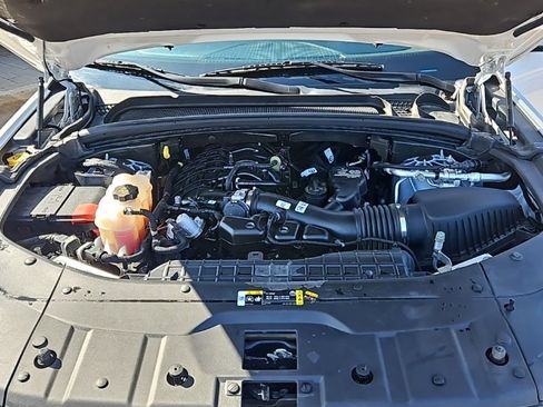 Used 2024 Jeep Grand Cherokee Limited image 10