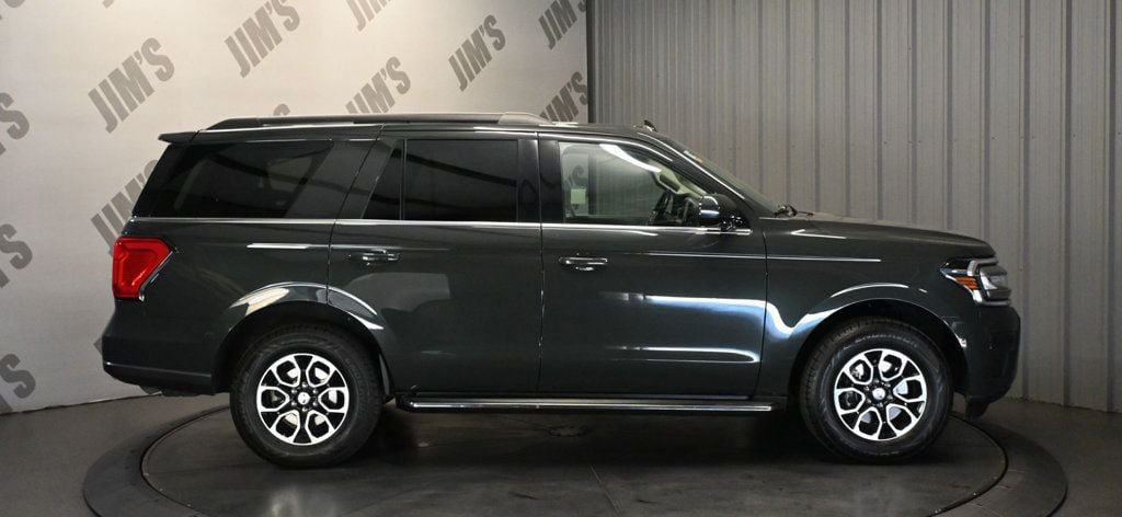 Used 2023 Ford Expedition XLT RWD image 11