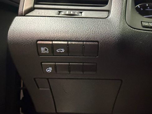 Used 2018 Lexus RX 350L AWD image 32