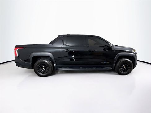 Used 2025 Chevrolet Silverado EV LT image 12
