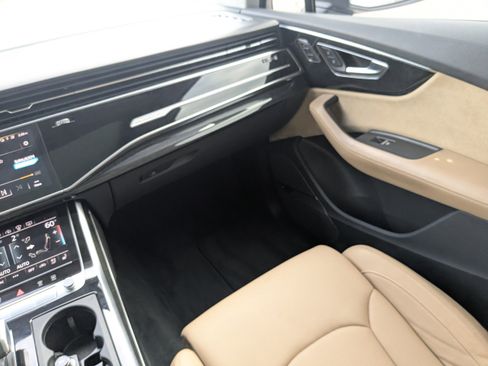 Used 2020 Audi Q7 3.0T Prestige image 21