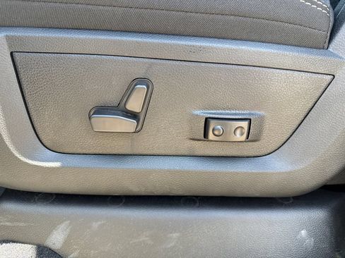 New 2026 RAM 2500 Big Horn AWD/4WD image 21