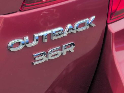 Used 2016 Subaru Outback 3.6R Limited AWD/4WD image 13