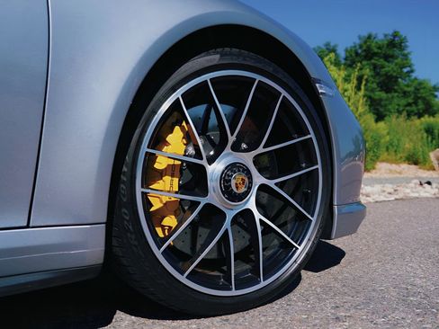 Used 2018 Porsche 911 Turbo S image 34