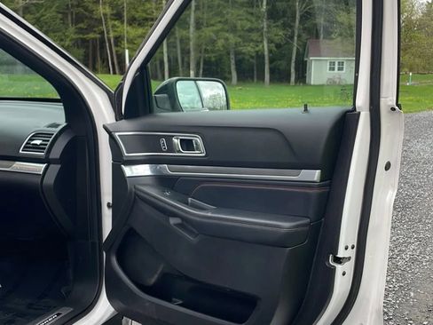 Used 2018 Ford Explorer Sport w/ Equipment Group 401A AWD/4WD image 20
