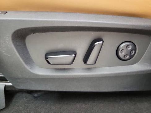 Certified 2025 INFINITI QX60 Luxe w/ Vision Package FWD image 19