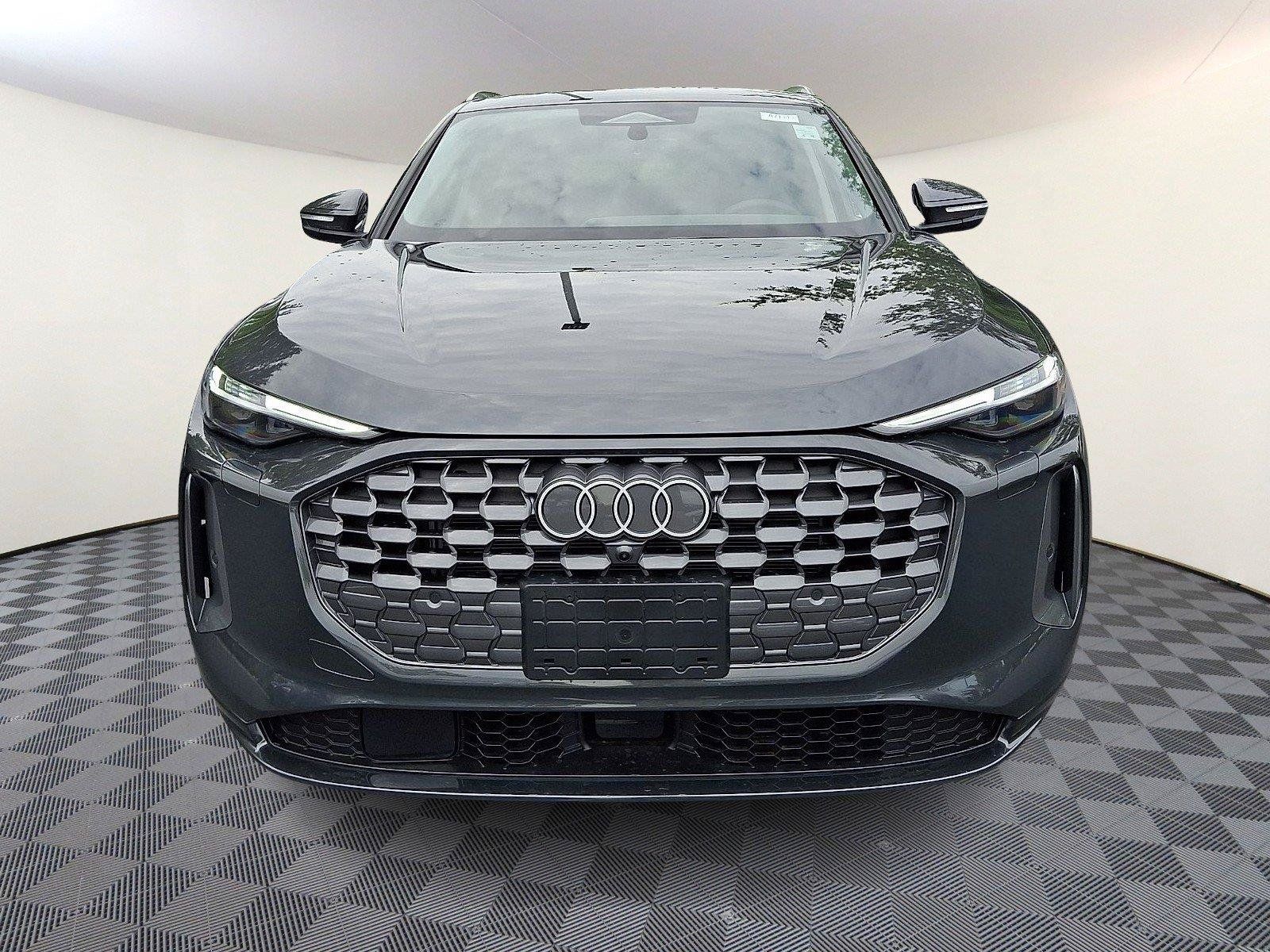New 2026 Audi Q5 Premium Plus AWD/4WD image 2