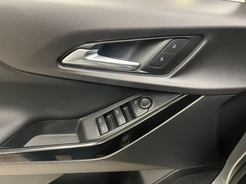 Used 2025 Chevrolet Equinox LT image 29