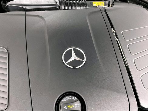 New 2025 Mercedes-Benz C 300 4MATIC Sedan image 17