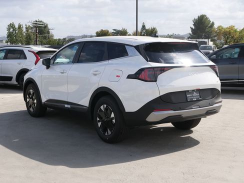 New 2026 Kia Sportage LX image 6