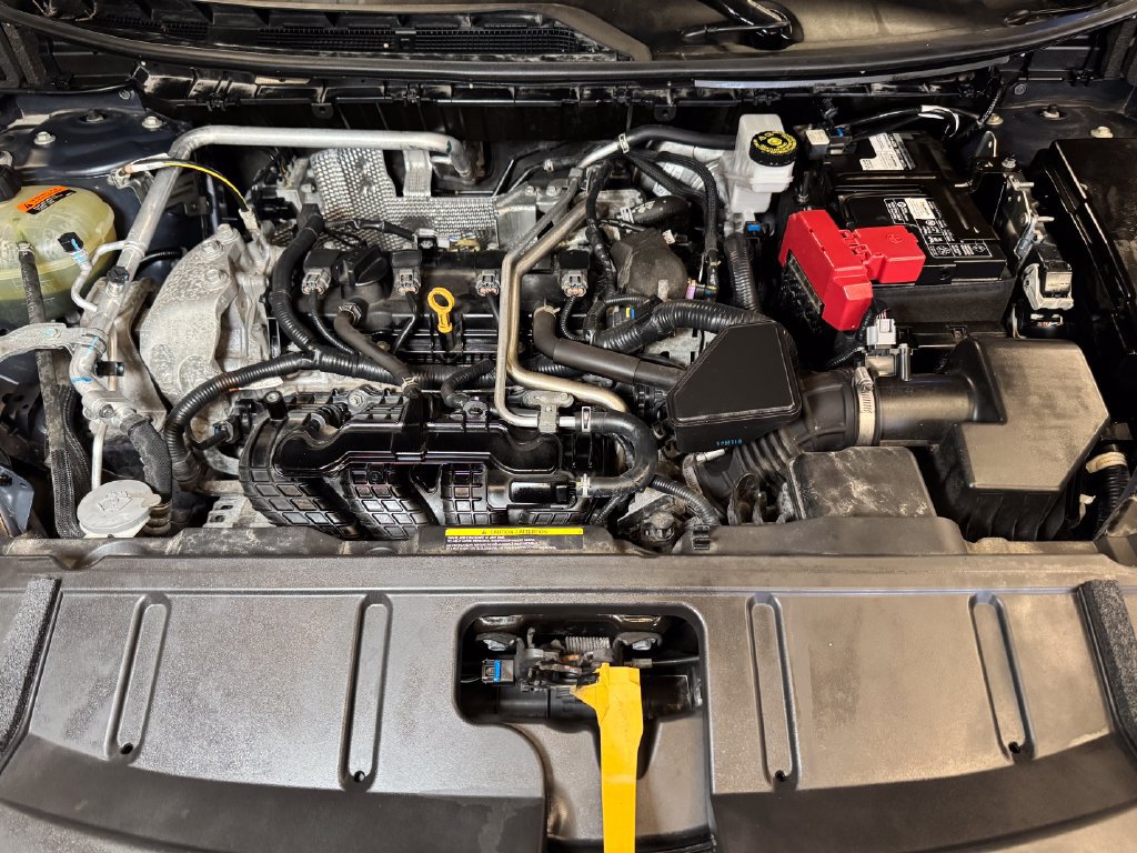 Used 2021 Nissan Rogue SV AWD/4WD image 23