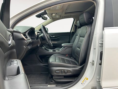 Used 2023 GMC Acadia Denali w/ Denali Ultimate Package image 23