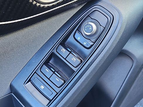 Certified 2023 Subaru Crosstrek 2.0i Premium image 15