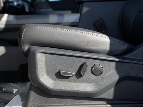 New 2026 Ford F250 Lariat w/ Lariat Ultimate Package image 49