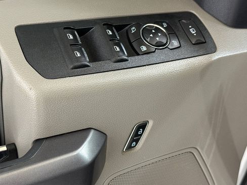 Used 2022 Ford F250 XLT w/ XLT Premium Package AWD/4WD image 42