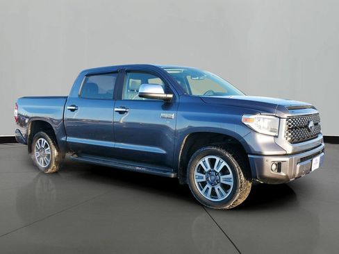 Used 2021 Toyota Tundra 4x4 CrewMax image 4