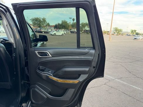 Used 2017 GMC Yukon Denali w/ Open Road Package image 17