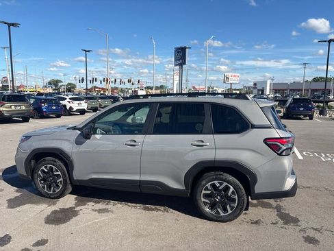 Used 2026 Subaru Forester Premium AWD/4WD image 7