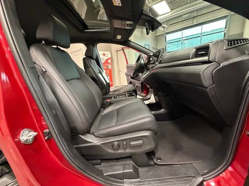 Used 2025 Honda Odyssey Sport-L image 44