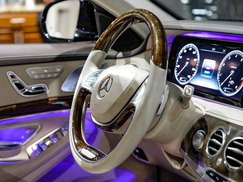 Used 2016 Mercedes-Benz S 550 Sedan image 21
