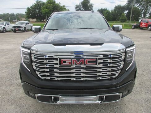 New 2026 GMC Sierra 1500 Denali AWD/4WD image 13