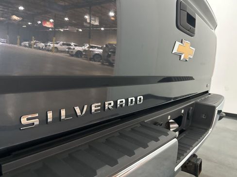 Used 2018 Chevrolet Silverado 1500 LT w/ All Star Edition AWD/4WD image 14