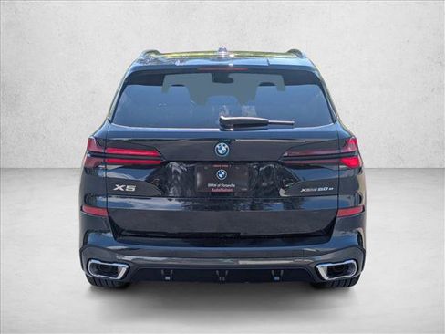 Used 2026 BMW X5 xDrive50e w/ M Sport Package AWD/4WD image 8