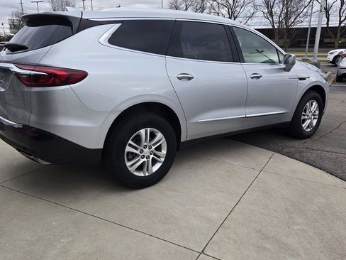 Used 2020 Buick Enclave Preferred image 8