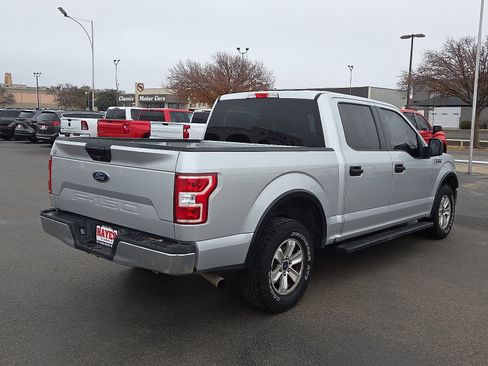 Used 2018 Ford F150 XLT image 4
