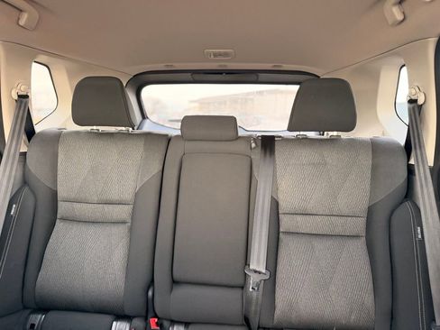 Certified 2025 Nissan Rogue SV image 10