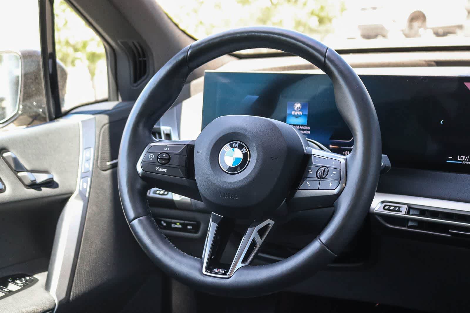 Used 2025 BMW iX xDrive50 w/ Premium Package AWD/4WD image 15