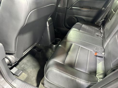 Used 2016 Jeep Patriot High Altitude AWD/4WD image 26