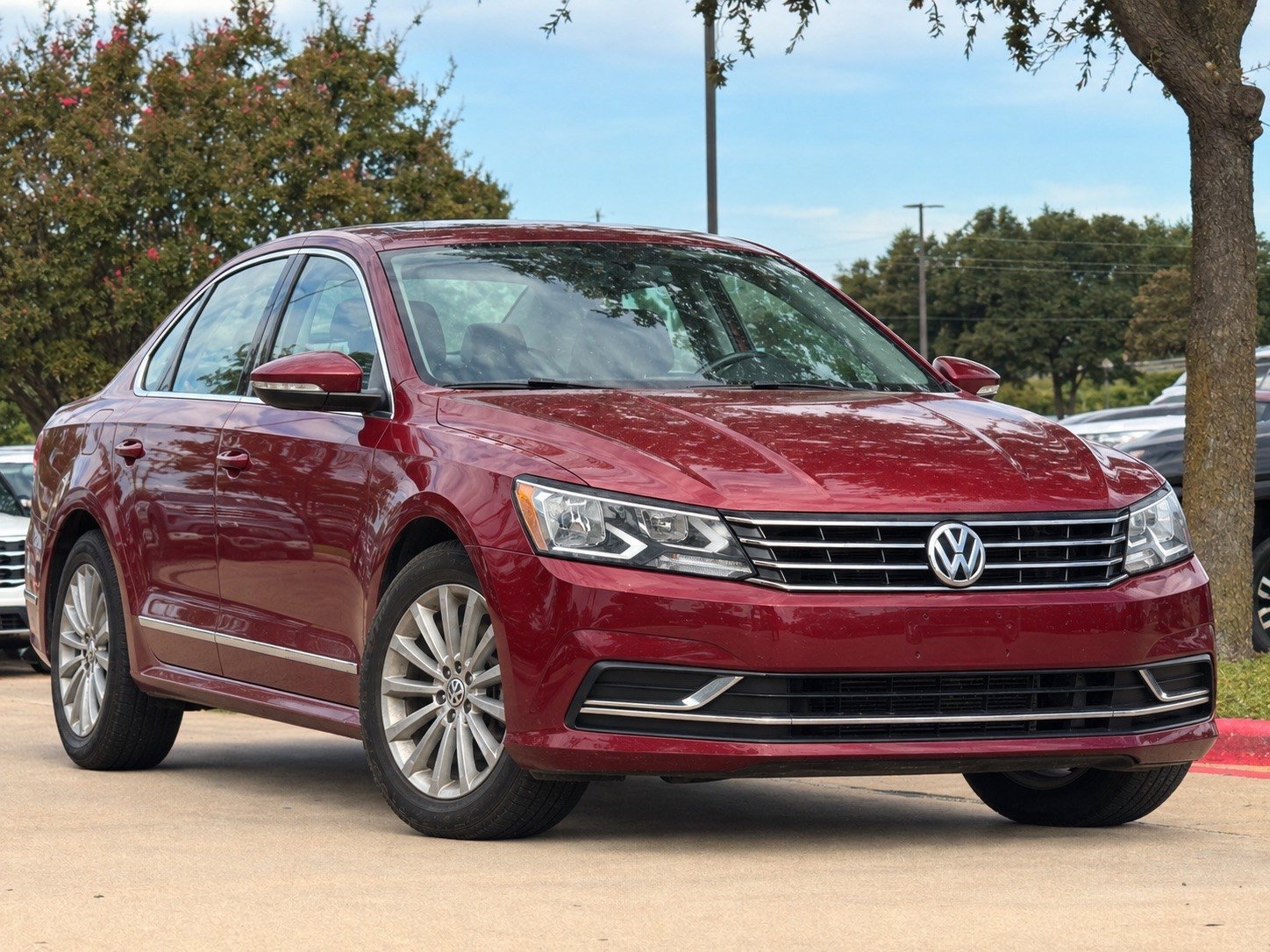 Used 2016 Volkswagen Passat 1.8T SE FWD image 12