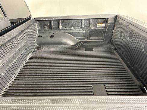 Used 2024 Nissan Frontier Pro-X w/ Technology Package image 32