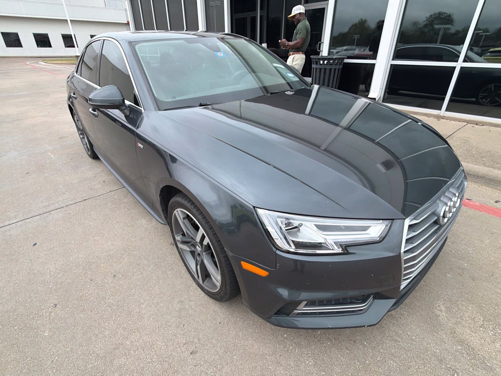 Used 2017 Audi A4 2.0T Premium Plus w/ Premium Plus Package AWD/4WD image 4
