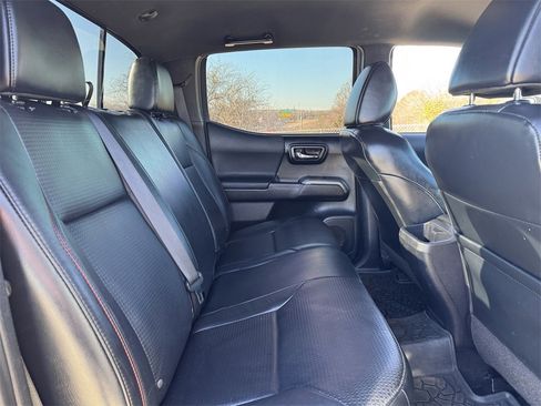 Used 2017 Toyota Tacoma TRD Pro image 30
