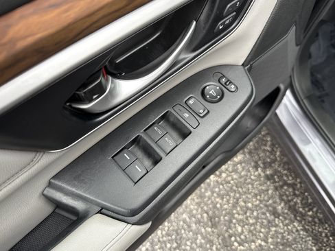 Used 2020 Honda CR-V EX-L image 15