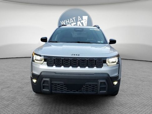 New 2026 Jeep Cherokee Laredo image 9