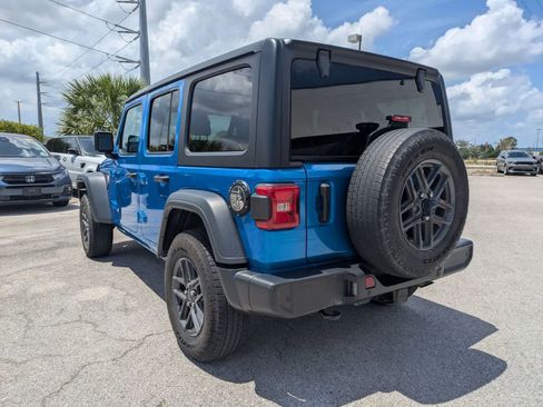 Used 2024 Jeep Wrangler Unlimited Sport AWD/4WD image 6