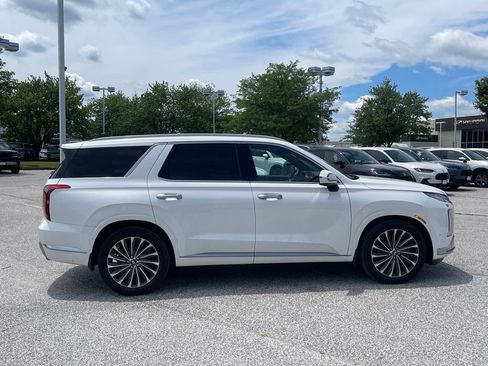 Used 2024 Hyundai Palisade Calligraphy FWD image 6