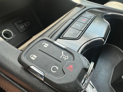 Used 2021 GMC Acadia SLT FWD image 36