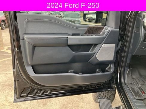 Used 2024 Ford F250 Lariat w/ Sport Appearance Package image 27