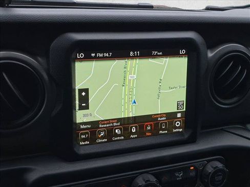 Used 2022 Jeep Gladiator Sport AWD/4WD image 14