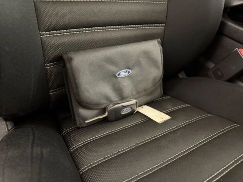 Used 2015 Ford Fusion SE FWD image 35