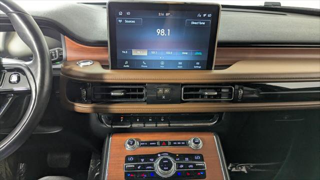 Used 2020 Lincoln Aviator Grand Touring w/ Equipment Group 302A AWD/4WD image 30