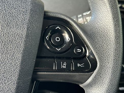 Certified 2022 Toyota Prius LE image 30