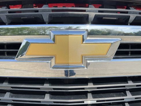 Used 2021 Chevrolet Silverado 1500 LT AWD/4WD image 31