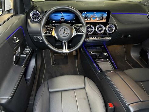 Used 2025 Mercedes-Benz GLA 250 4MATIC image 20