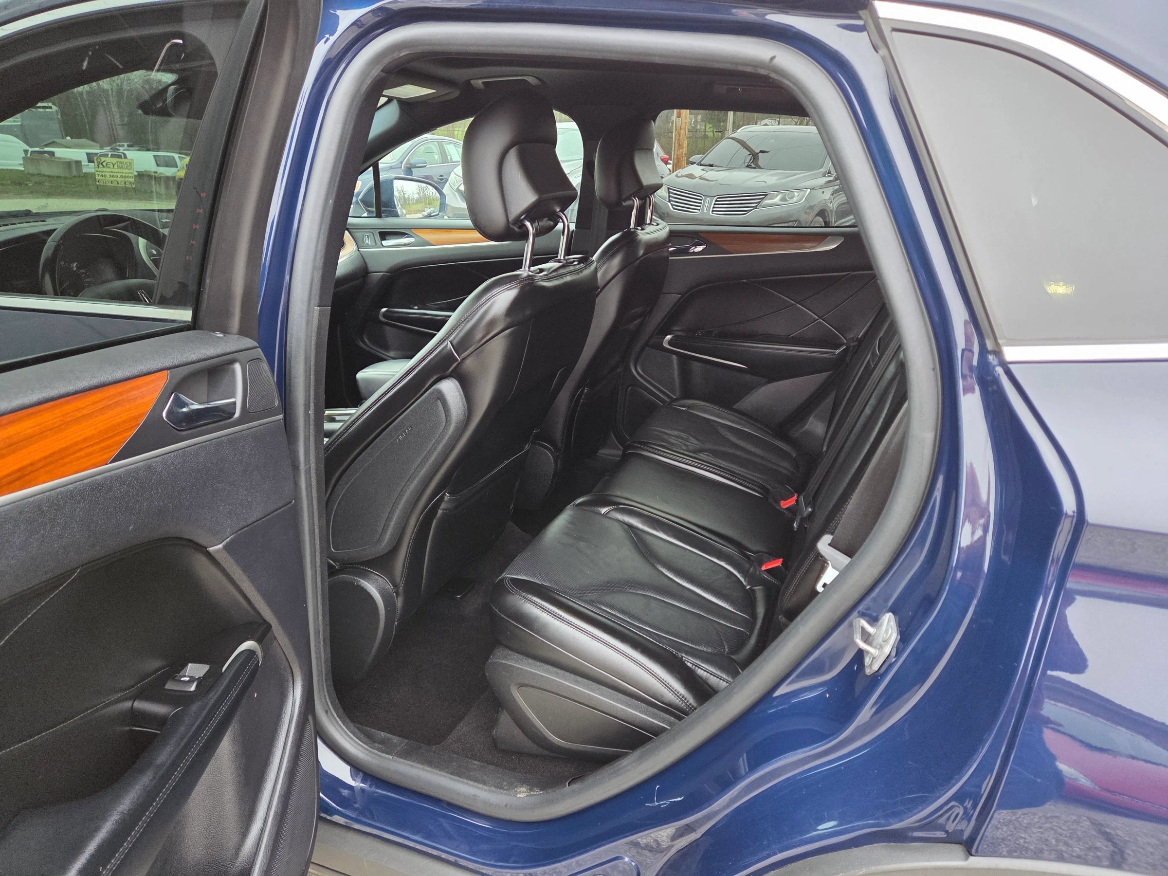 Used 2019 Lincoln MKC Reserve w/ MKC Climate Package AWD/4WD image 18