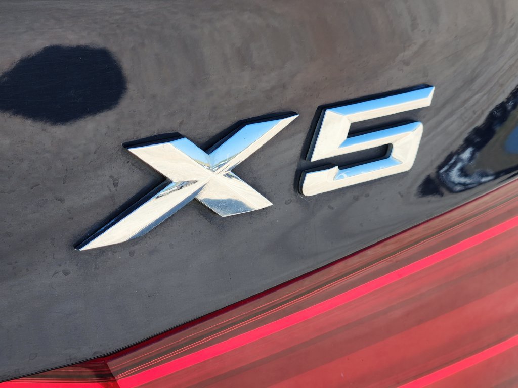 Used 2018 BMW X5 xDrive35d w/ Premium Package AWD/4WD image 12